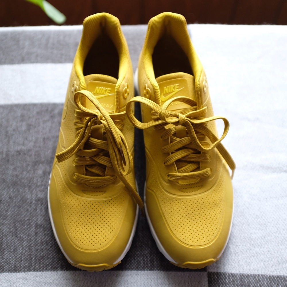 NIKE AIR MAX 1 ULTRA MOIRE